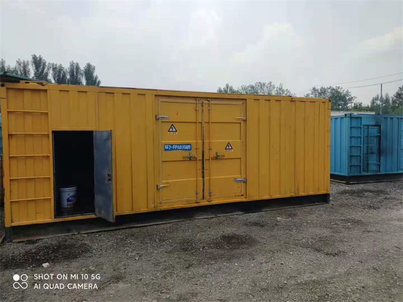 万载200KW柴油发电机组需要配备什么型号的电缆线？